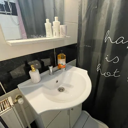 Апартаменти Athenee Cozy Studio With Self Check In